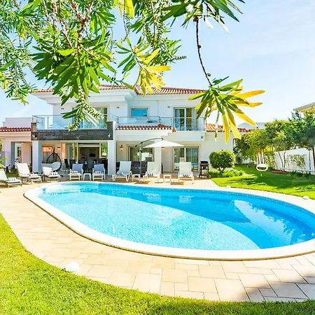 Armando - Splendid 6 Bedroom In - Private Heated Pool - Games - Fitness Are فيلة