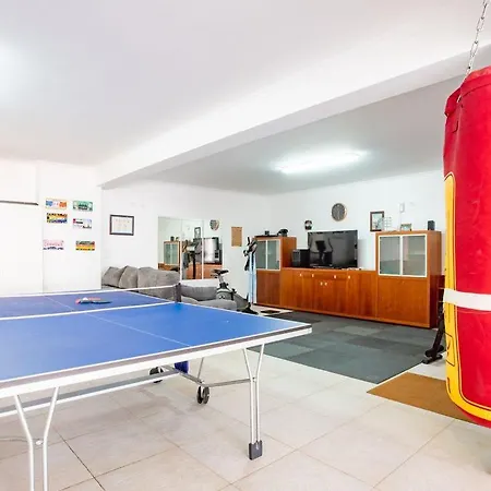 Armando - Splendid 6 Bedroom In - Private Heated Pool - Games - Fitness Are كاسكايس