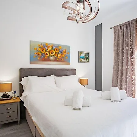 Armando - Splendid 6 Bedroom In - Private Heated Pool - Games - Fitness Are فيلة